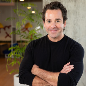 NEOOH anuncia Thiago Senna como líder da divisão comercial com foco em mercados e marcas premium