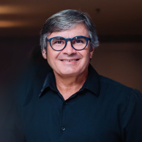 Entrevista | Rosier Alexandre: Do topo da montanha à liderança corporativa