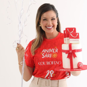 Couro Fino comemora 28 anos com campanha estrelada por Lorrane Cabral