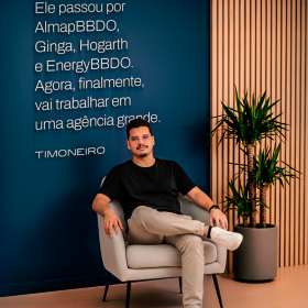 Timoneiro anuncia Richardson Gomes como novo diretor de criação