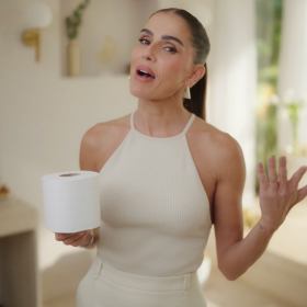 MullenLowe assina nova campanha de Neve com Deborah Secco