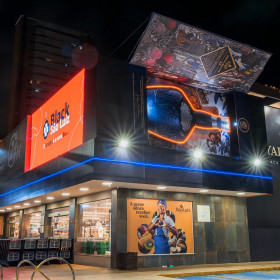 São Luiz investe em inovação e apresenta nova fachada para a Black Friday 