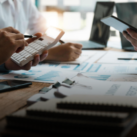 O júri invisível da criatividade pública: a subcomissão técnica