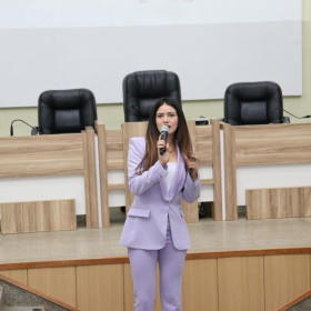 Cearense Rayane Moreira é eleita uma das 100 consultoras políticas mais influentes do mundo por revista americana