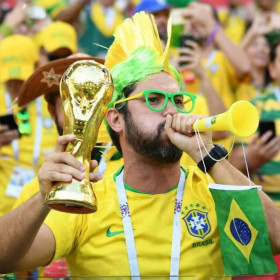 71% dos brasileiros pretendem consumir mais produtos e serviços na Copa 