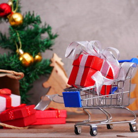 Pix lidera pagamentos de fim de ano, enquanto moda, alimentos e beleza figuram entre os itens mais comprados