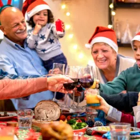 Lares menores e novos afetos redesenham o Natal dos brasileiros, aponta estudo da Nestlé