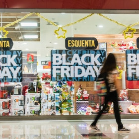 Black Friday impulsiona comércio com alta de 28,5% nas vendas, apontam dados do Itaú Unibanco 