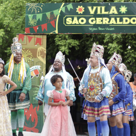 Indústria São Geraldo celebra Dia de Reis com festa e apresentações do Reisado São Miguel