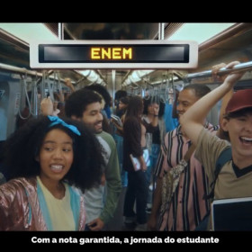 Governo do Brasil e MEC mostram os caminhos para o ensino superior em campanha da Nacional