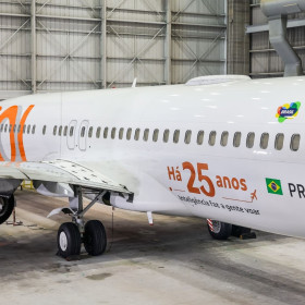 GOL lança aeronave especial em celebração aos 25 anos da companhia