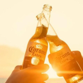 Corona é eleita a marca de cerveja mais valiosa do mundo pelo terceiro ano consecutivo