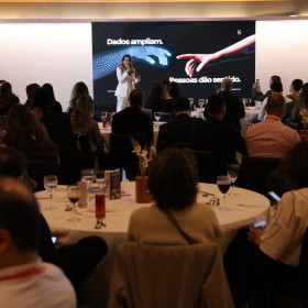 “Liderar é reduzir a incerteza”, diz Nathalia Garcia, do Bradesco, no lançamento da 4ª edição impressa em Brasília