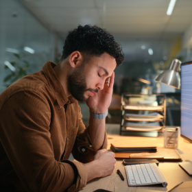 Mudanças na NR-1 impulsionam revisão dos protocolos de saúde mental nas agências
