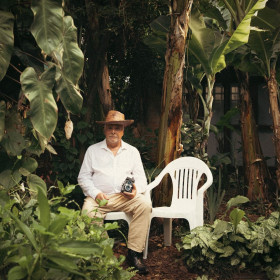 TV Globo lança vídeo promocional inspirado em Bad Bunny e celebra a representatividade latina no Super Bowl