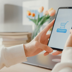 Vendas online aceleram no Brasil e projeção é de R$259,8 bi em 2026