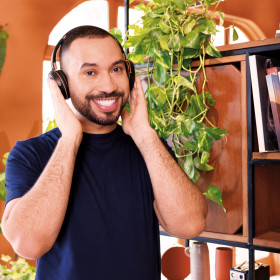 Live the Agency transforma Gil do Vigor em “Gil do Cansaço” na nova campanha da Audible