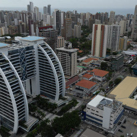 Turismo de negócios impulsiona economia e consolida Fortaleza como hub estratégico de eventos