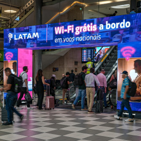 Neooh e helloo assumem 100% da mídia do Aeroporto de Congonhas após período de transição