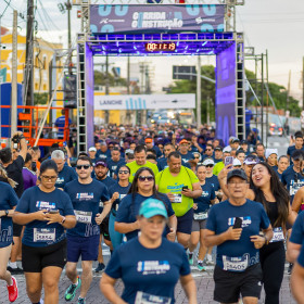 Corrida da Construção reúne mais de 2.700 participantes e arrecada mais de 2,6 toneladas de alimentos