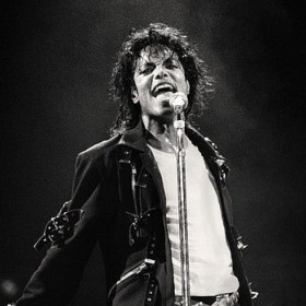 Quem foi rei nunca perde a majestade: a obra e o legado de Michael Jackson para a cultura pop musical