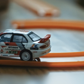 Mitsubishi Motors celebra 35 anos de história no Brasil em campanha institucional que resgata seu legado