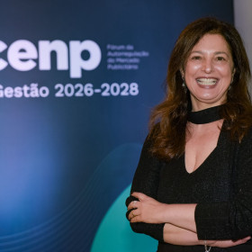 Melissa Vogel toma posse como nova presidente do Cenp no biênio 2026/2028