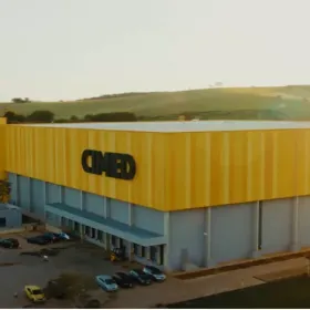 Cimed alcança R$ 1 bilhão no trimestre e amplia vendas no varejo farmacêutico