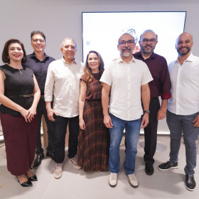 Nosso Meio e Fortes Tecnologia reúnem líderes de RH para celebrar o Dia do Profissional com conversa sobre saúde mental