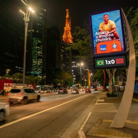 JCDecaux leva clima da Copa para ruas de Fortaleza, São Paulo, Rio e outras capitais com contagem regressiva inédita