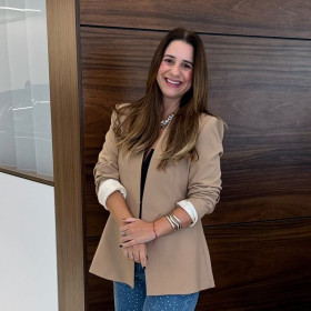 Pauline Ramos assume diretoria de marketing do Grupo AGP