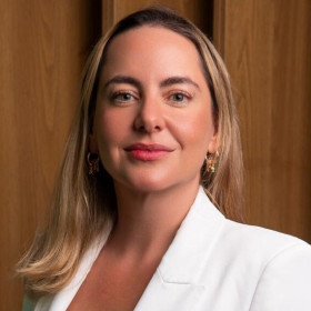 Clarisse Linhares é reconduzida à presidência do Visite Ceará para novo mandato