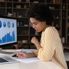 Dia do Profissional de Mídia: como o profissional se tornou estrategista da atenção