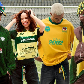 Da arquibancada ao guarda-roupa: como o futebol inspirou a moda brasileira em 2026