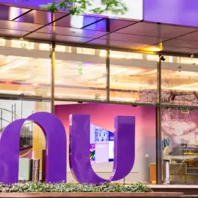 Nubank compra Banco Porto Real e garante licença bancária