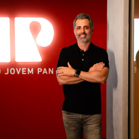 Jovem Pan anuncia Arthur Ingnez como novo diretor comercial