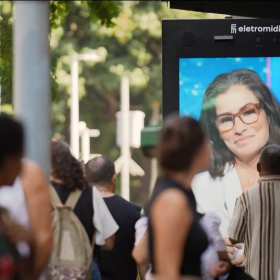 Jornal Nacional ganha as ruas em parceria inédita entre Eletromidia e TV Globo