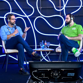 Marca real nasce de uma cultura que ninguém consegue copiar, diz CEO da Frosty em conversa com Wilson Sá da PWR