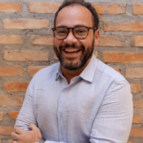 Mais promoções, menos impacto: o que o Dia dos Pais revela sobre como os brasileiros realmente compram
