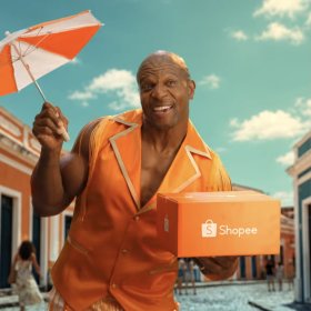 Campanha do 9.9 da Shopee leva Terry Crews às ruas do Brasil para destacar entregas rápidas 
