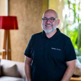 Brivia_Group acelera em growth com aquisição da Elementar Digital e da SR Consulting