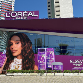 Pague Menos e L’Oréal Paris® promovem ação de retail media com envelopamento de loja em Fortaleza
