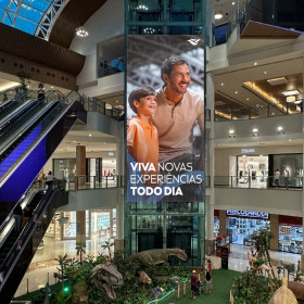 Maior tela indoor do Nordeste é inaugurada no RioMar Fortaleza