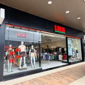 C.Rolim Moda reinaugura loja no Pátio Água Fria, em alusão aos 20 anos do empreendimento