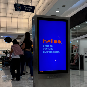DOOH: por que escala e contexto deixaram de ser opostos