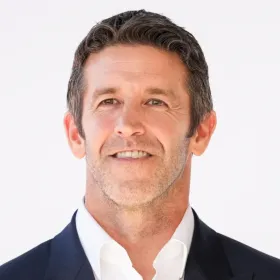 John Ternus assume comando da Apple como novo CEO