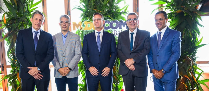 Lançamento do MIDIACOM Bahia reúne setor de comunicação e marca compromisso com o combate às fakes news